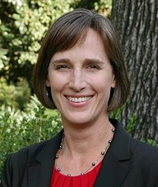elisabeth head shot